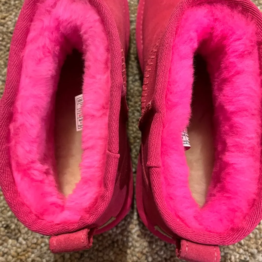 Pink baby uggs - Picture 3 of 5